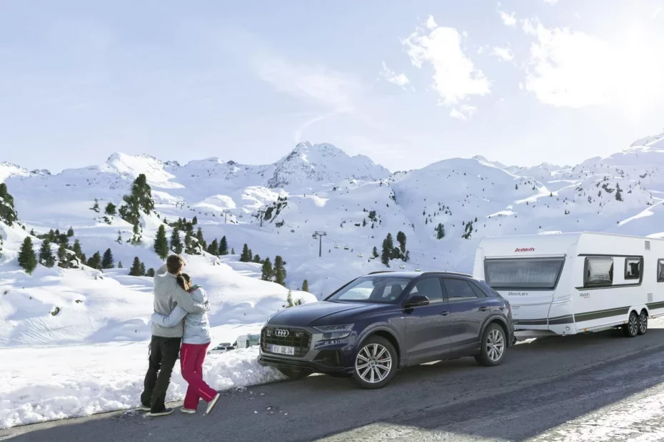 Wintercamping: Das perfekte Wohnmobil oder Wohnwagen für dein Winterabenteuer